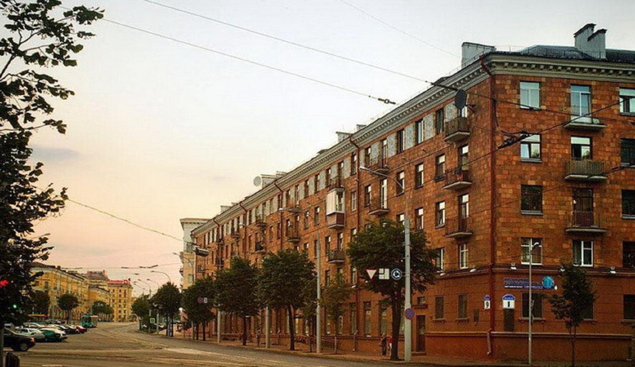 Guest House On Victory Square Минск Екстериор снимка